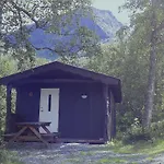 Dalen Gaard Og Chata *