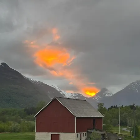 Dalen Gaard Og Lodge *